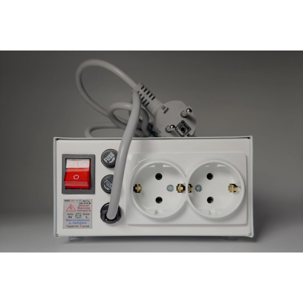 Стабілізатор LVT CH-600 С (семісторний)